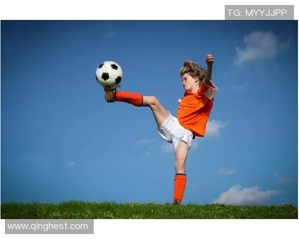 学踢足球从基础到进阶的全面指南助你成为球场上的佼佼者 学踢足球从基础到进阶的全面指南助你成为球场上的佼佼者