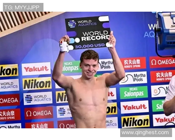 菲尔普斯传奇人生与泳池荣耀:从天才少年到奥运之王的蜕变与挑战 菲尔普斯传奇人生与泳池荣耀:从天才少年到奥运之王的蜕变与挑战